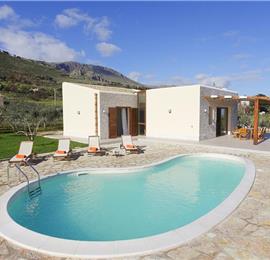 2 bedroom villa with pool and jacuzzi in Scopello, sleeps 6